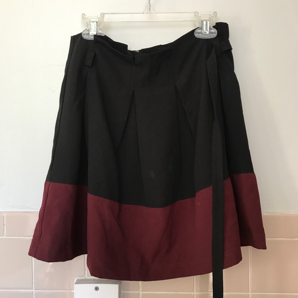 LOVE RICHE black and maroon flared mini skirt